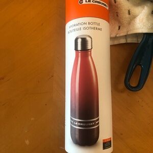 Le Creuset Hydration Bottle. Brand new, still in the box